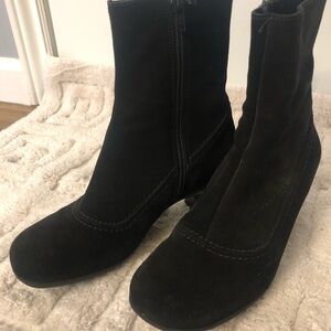 La Canadienne Black Suede Leather Side zip waterproof boots women’s size 7